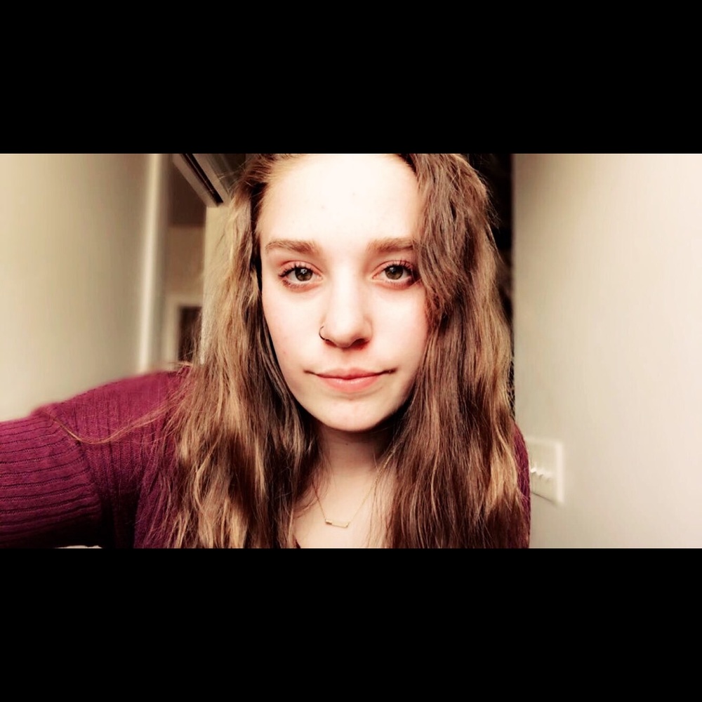 Meet your Posher, Hannah